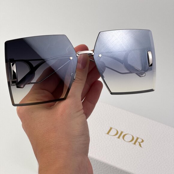 Dior 30MONTAIGNE S7U Sunglasses – Palladium Silver Mirror | Model CD40101U 16C - Picture 2 of 9